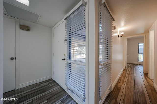 3830 W CRITTENDEN Lane, Phoenix, AZ 85019