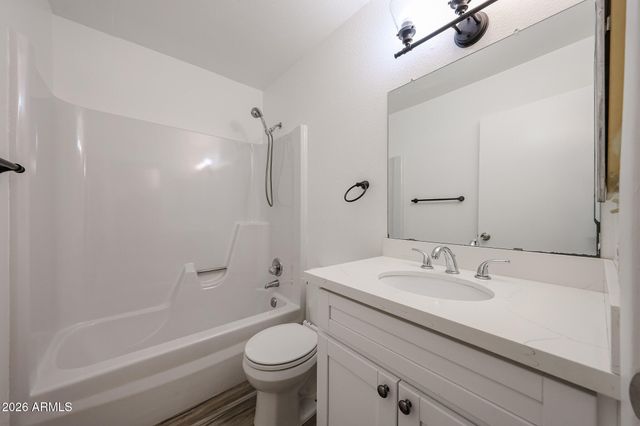 3830 W CRITTENDEN Lane, Phoenix, AZ 85019