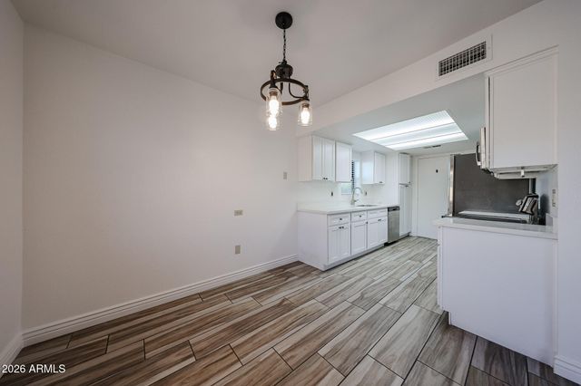 3830 W CRITTENDEN Lane, Phoenix, AZ 85019