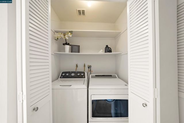 115 Hobart Ave E, San Mateo, CA 94402