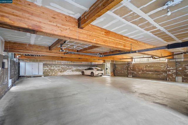 115 Hobart Ave E, San Mateo, CA 94402