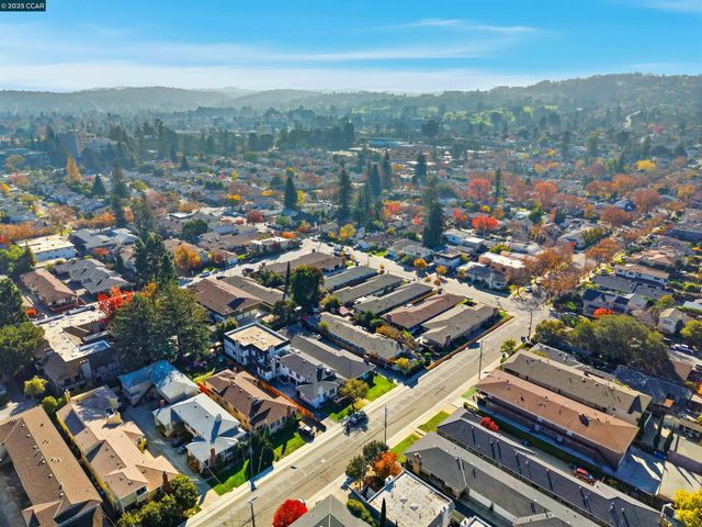 115 Hobart Ave E, San Mateo, CA 94402