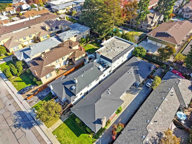 115 Hobart Ave E, San Mateo, CA 94402