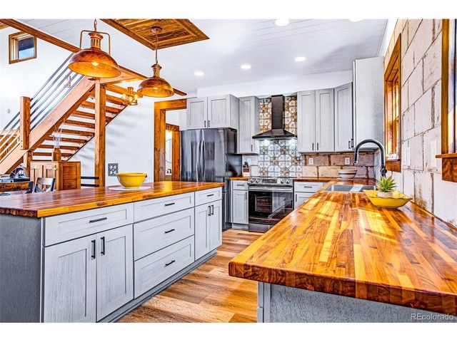 31 Buzzsaw Ln, Fairplay, CO 80440