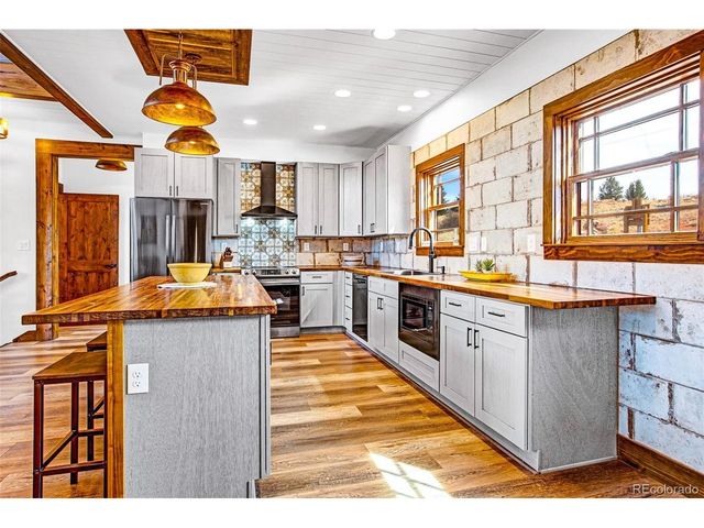 31 Buzzsaw Ln, Fairplay, CO 80440