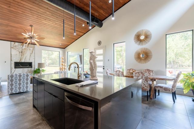 7 Driftwood Lane, Heber Springs, AR 72543