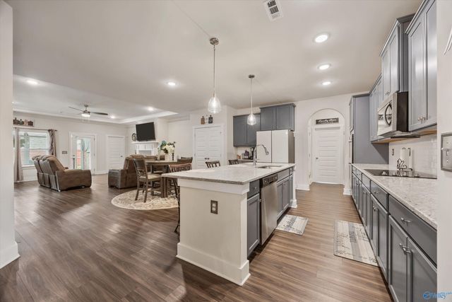 145 Chesire Cove Lane, New Market, AL 35761