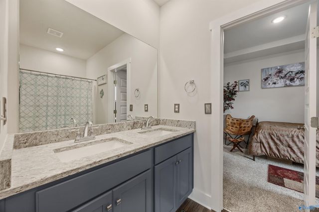 145 Chesire Cove Lane, New Market, AL 35761