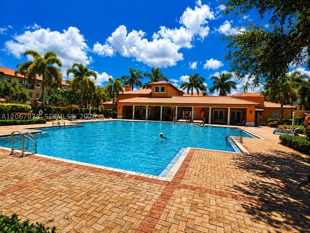 14708 SW 6th St 14708, Pembroke Pines, FL 33027