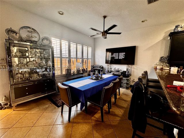 14708 SW 6th St 14708, Pembroke Pines, FL 33027