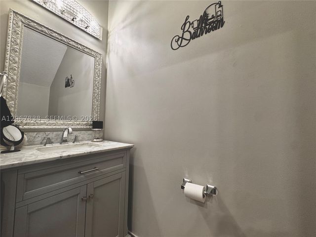 14708 SW 6th St 14708, Pembroke Pines, FL 33027