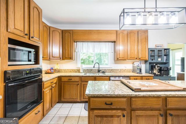 140 Ashford Park, Macon, GA 31210