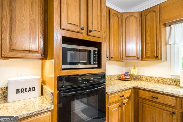 140 Ashford Park, Macon, GA 31210