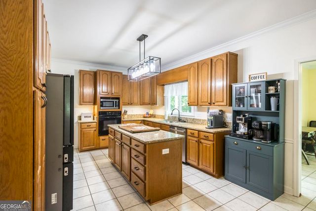 140 Ashford Park, Macon, GA 31210