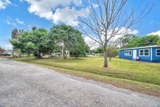 4175 Avenue I, Fort Pierce, FL 34947