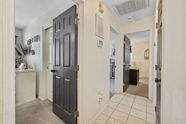 1915 Valley Spring Ave, Hanford, CA 93230