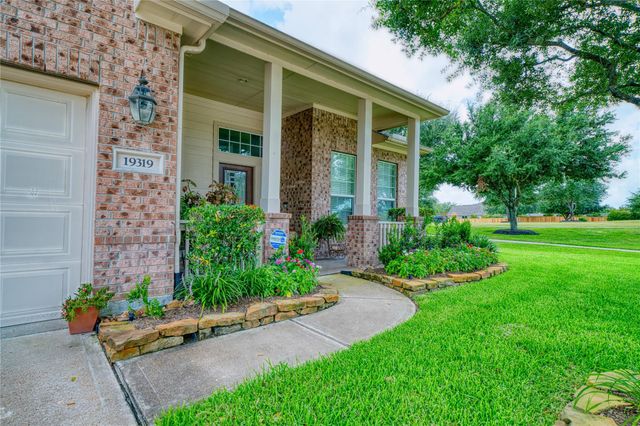 19319 W Cibolo Creek Court, Cypress, TX 77433