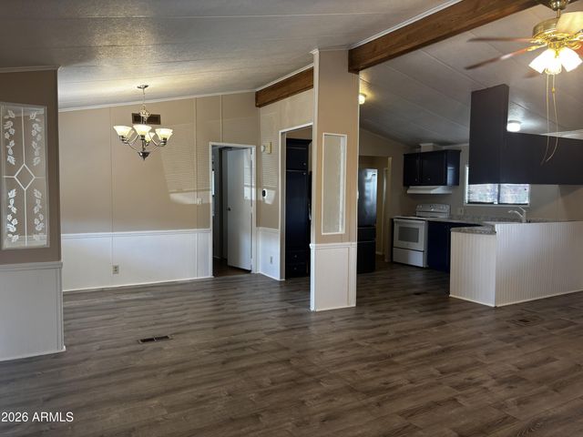 202 N Meridian Drive 27, Apache Junction, AZ 85120