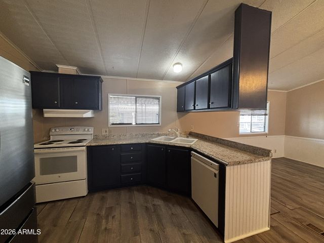 202 N Meridian Drive 27, Apache Junction, AZ 85120