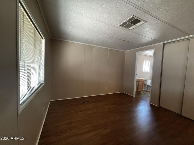 202 N Meridian Drive 27, Apache Junction, AZ 85120