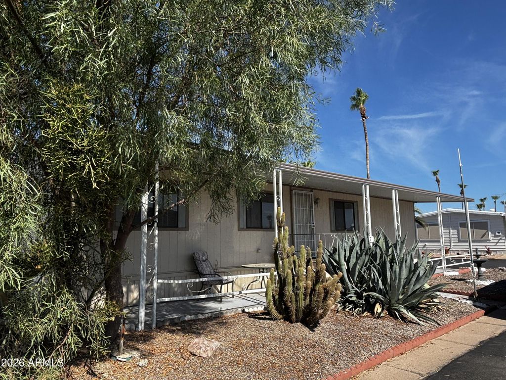 202 N Meridian Drive 27, Apache Junction, AZ 85120
