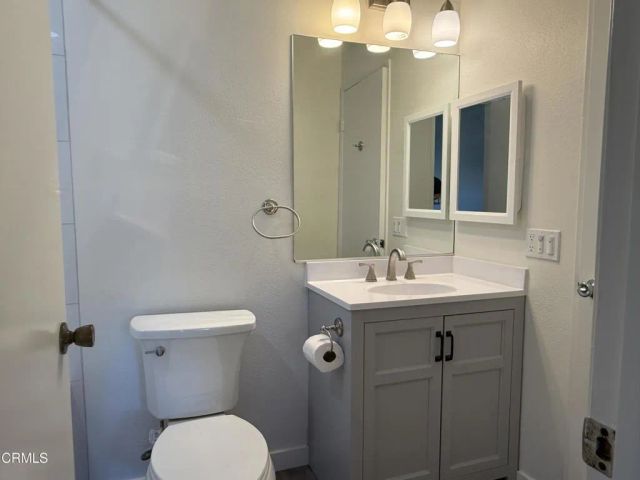 832 E Garfield Avenue, Glendale, CA 91205