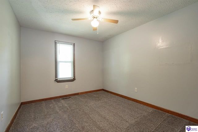 2371 New Glendale Road, Elizabethtown, KY 42701