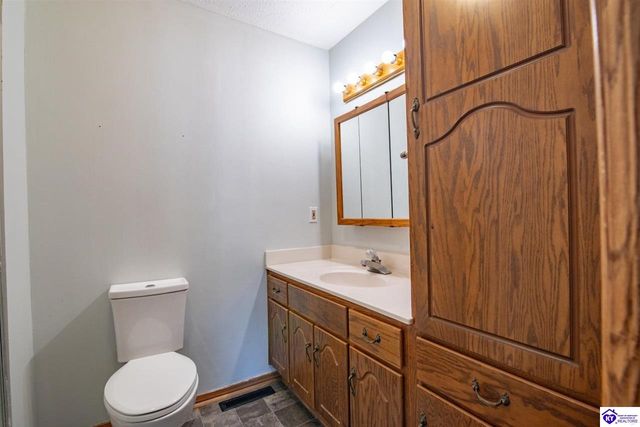 2371 New Glendale Road, Elizabethtown, KY 42701
