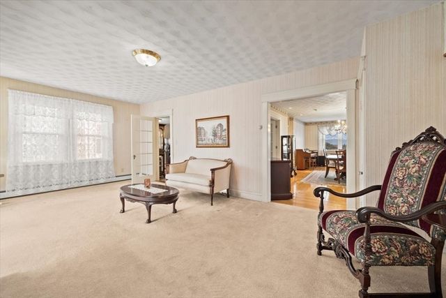 25 Winward St, Fall River, MA 02724