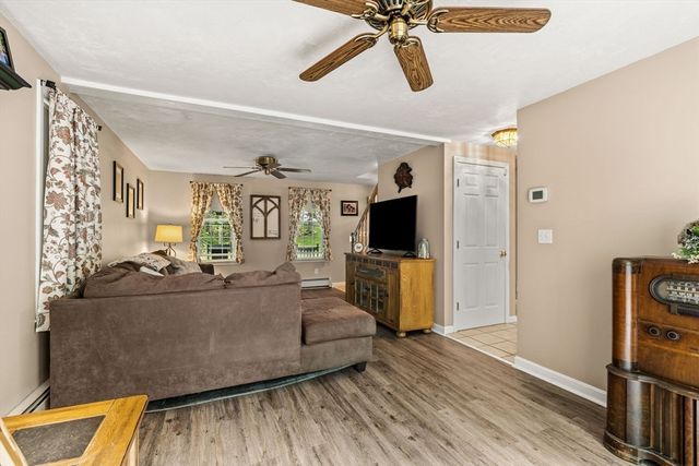 82 H Foote Rd, Charlton, MA 01507