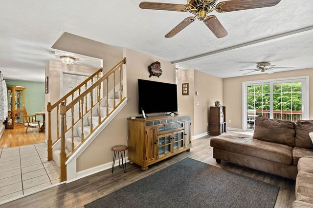 82 H Foote Rd, Charlton, MA 01507