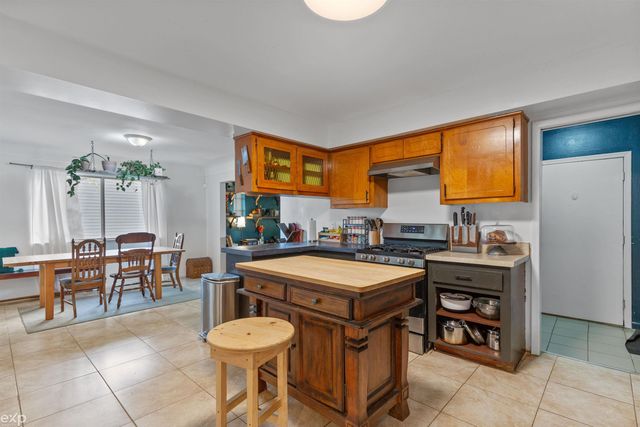 21746 Wellington Avenue, Warren, MI 48089