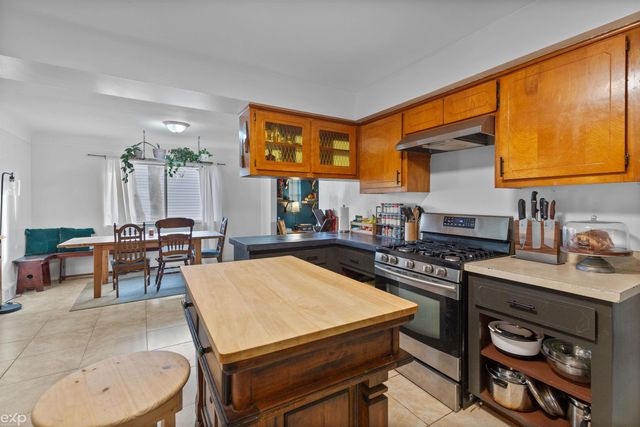 21746 Wellington Avenue, Warren, MI 48089