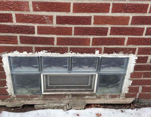 21746 Wellington Avenue, Warren, MI 48089