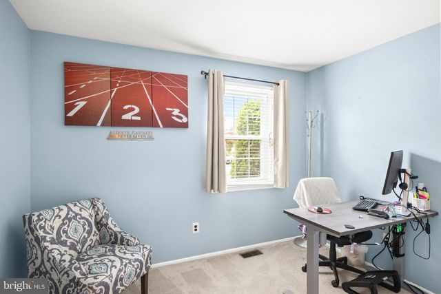 211 TENBY CHASE DR, Delran, NJ 08075
