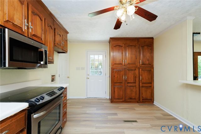 12804 Chester Dr, Disputanta, VA 23842