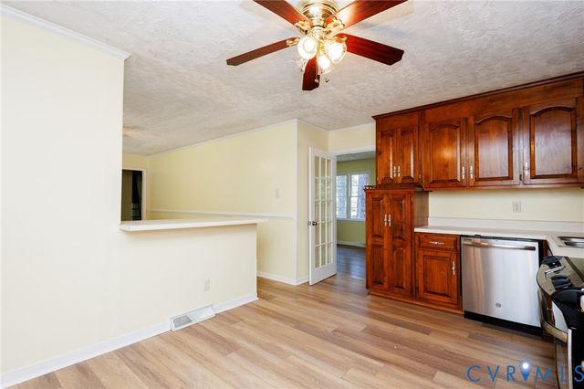 12804 Chester Dr, Disputanta, VA 23842