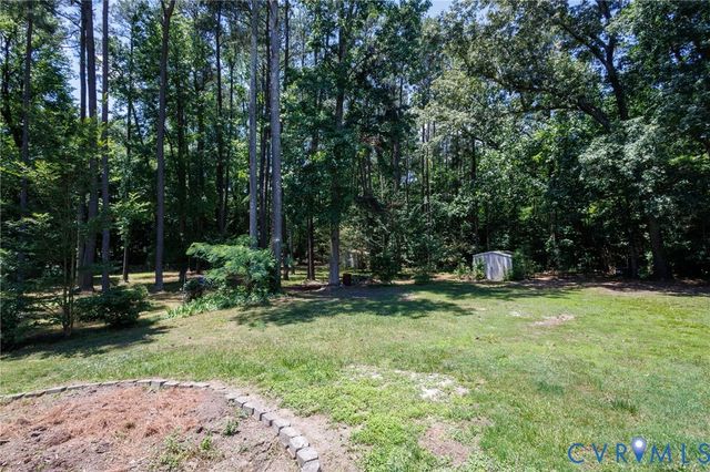 12804 Chester Dr, Disputanta, VA 23842
