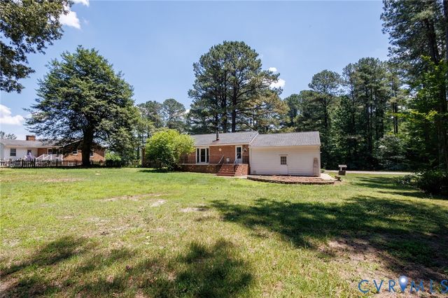 12804 Chester Dr, Disputanta, VA 23842