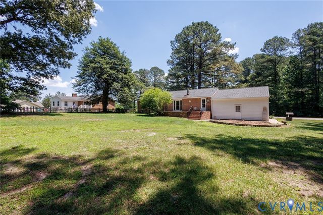 12804 Chester Dr, Disputanta, VA 23842