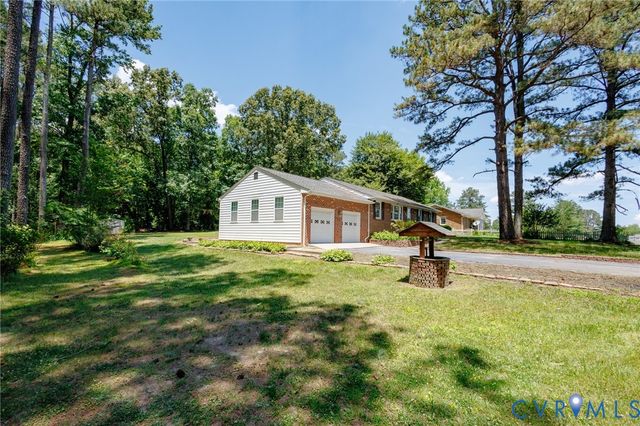 12804 Chester Dr, Disputanta, VA 23842
