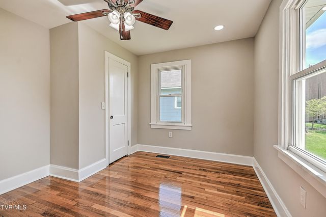 350 Texas Avenue, Bristol, VA 24201