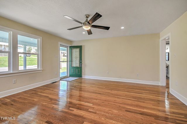 350 Texas Avenue, Bristol, VA 24201