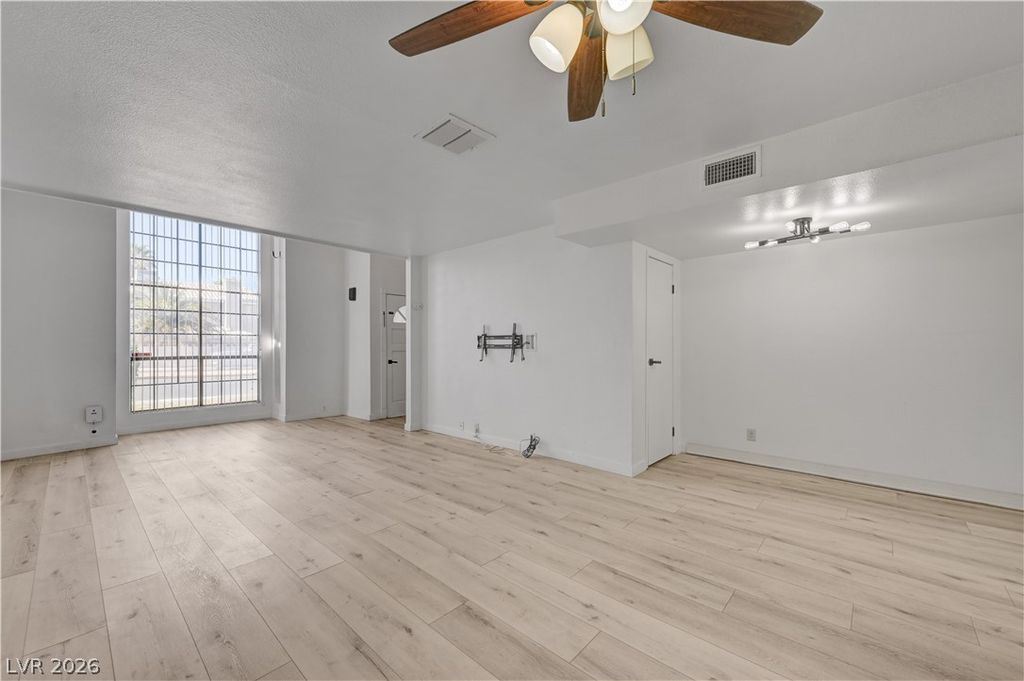 6542 Ironbark Lane, Las Vegas, NV 89107 — photo 4