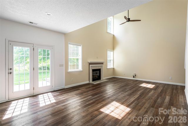 89 Woodfern Road, Fletcher, NC 28732