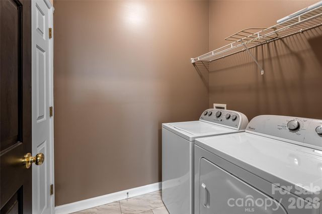 89 Woodfern Road, Fletcher, NC 28732