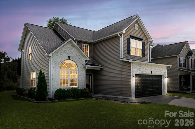 89 Woodfern Road, Fletcher, NC 28732