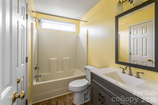 89 Woodfern Road, Fletcher, NC 28732