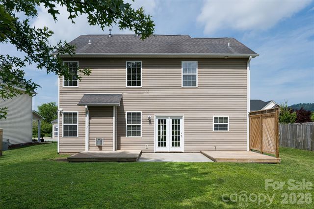 89 Woodfern Road, Fletcher, NC 28732