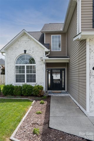 89 Woodfern Road, Fletcher, NC 28732